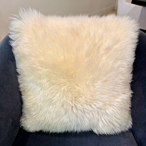 White/Off White Genuine Sheepskin Pillow.. brand new.. never used.